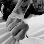 shooting photo intimiste pour couple ou personne seule chez vous ou ailleurs !