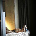 shooting photo intimiste pour couple ou personne seule chez vous ou ailleurs !