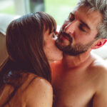 shooting photo intimiste pour couple ou personne seule chez vous ou ailleurs !